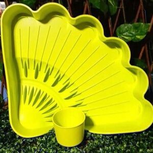 Bright Green Fan-Shaped Tray with Cup